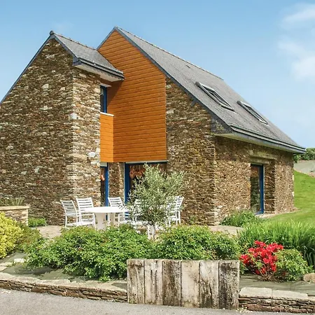 Amazing In St Martin Des Pres With Kitchen *