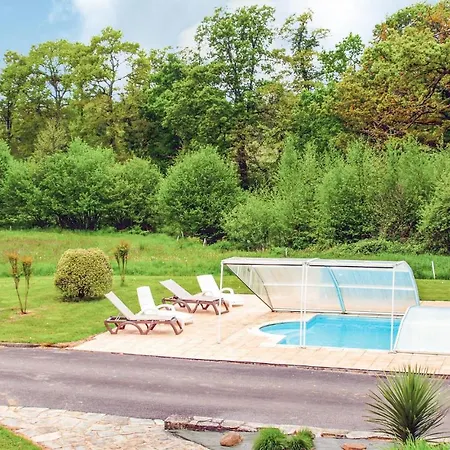 Amazing In St Martin Des Pres With Kitchen * La Ville Morvan